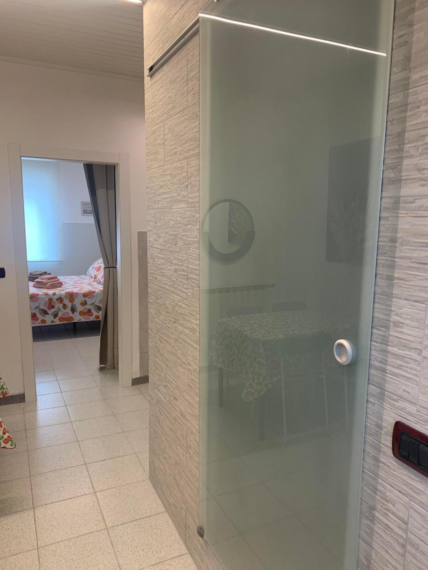 Desiree Apartment Специя Екстериор снимка