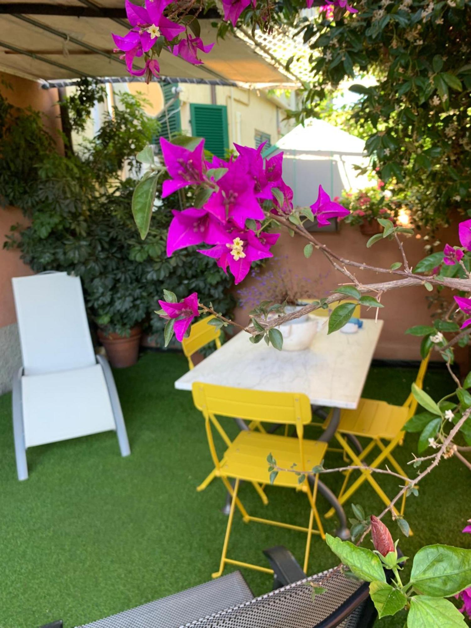 Desiree Apartment Специя Екстериор снимка